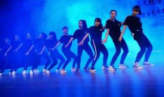 大家来赛歌儿歌内容 少儿舞蹈大家一起来