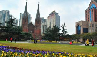 出差上海 徐汇区 逛哪里 上海徐家汇天主教堂